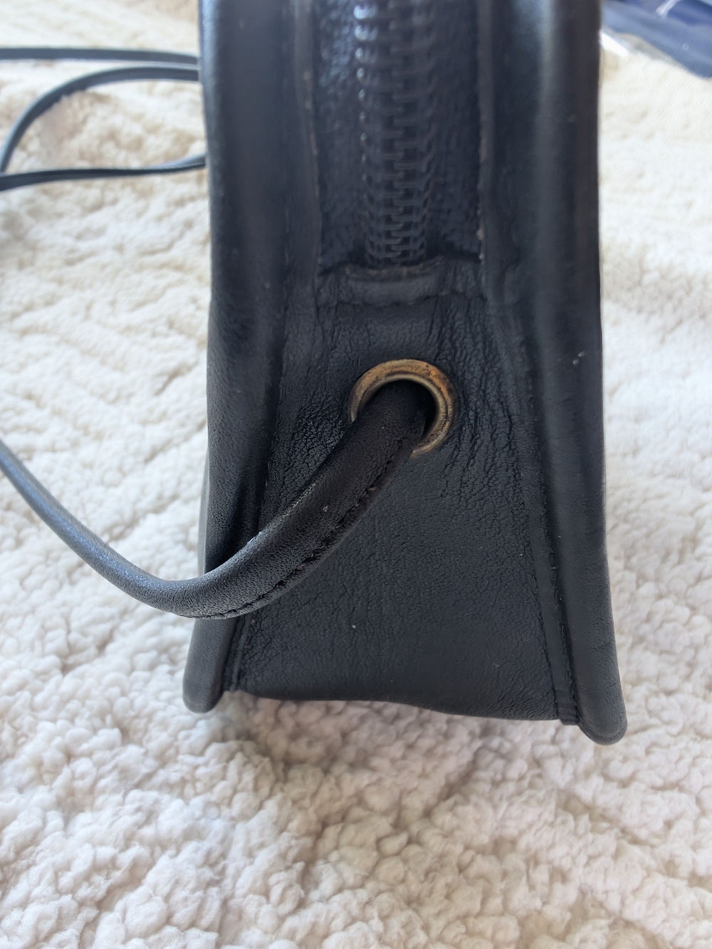 Vintage United States Coach Purse In Black - Picture 9 of 10